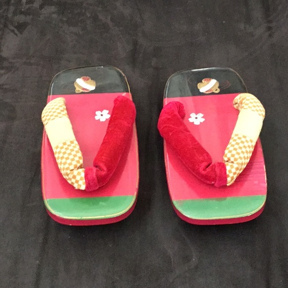 Wooden geta sandals - Picture 1 of 10
